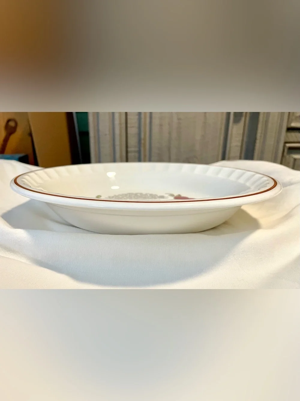 *VINTAGE* Ceramic Pie Plate/Baking Dish - 11